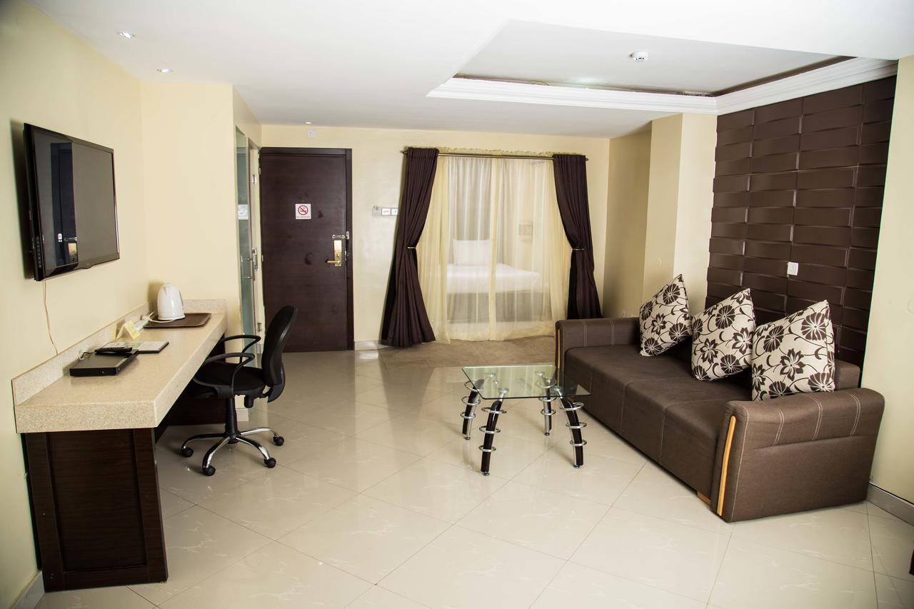Ksf Place Alaka Lagos Kültér fotó